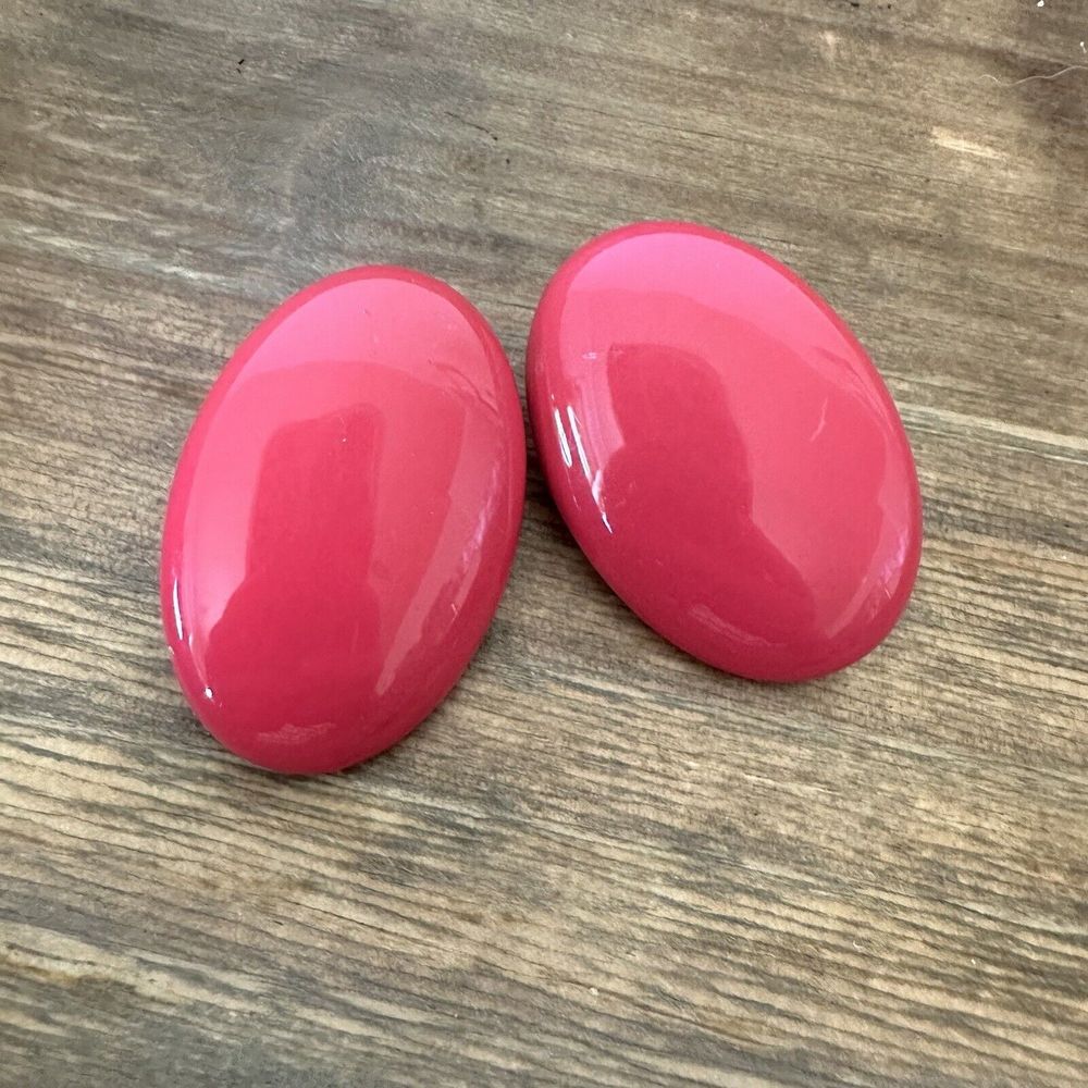 Pink Fuchsia Metal Oval 1 3/4 in Earrings Street Wear‎ 80’s 90’s Vintage